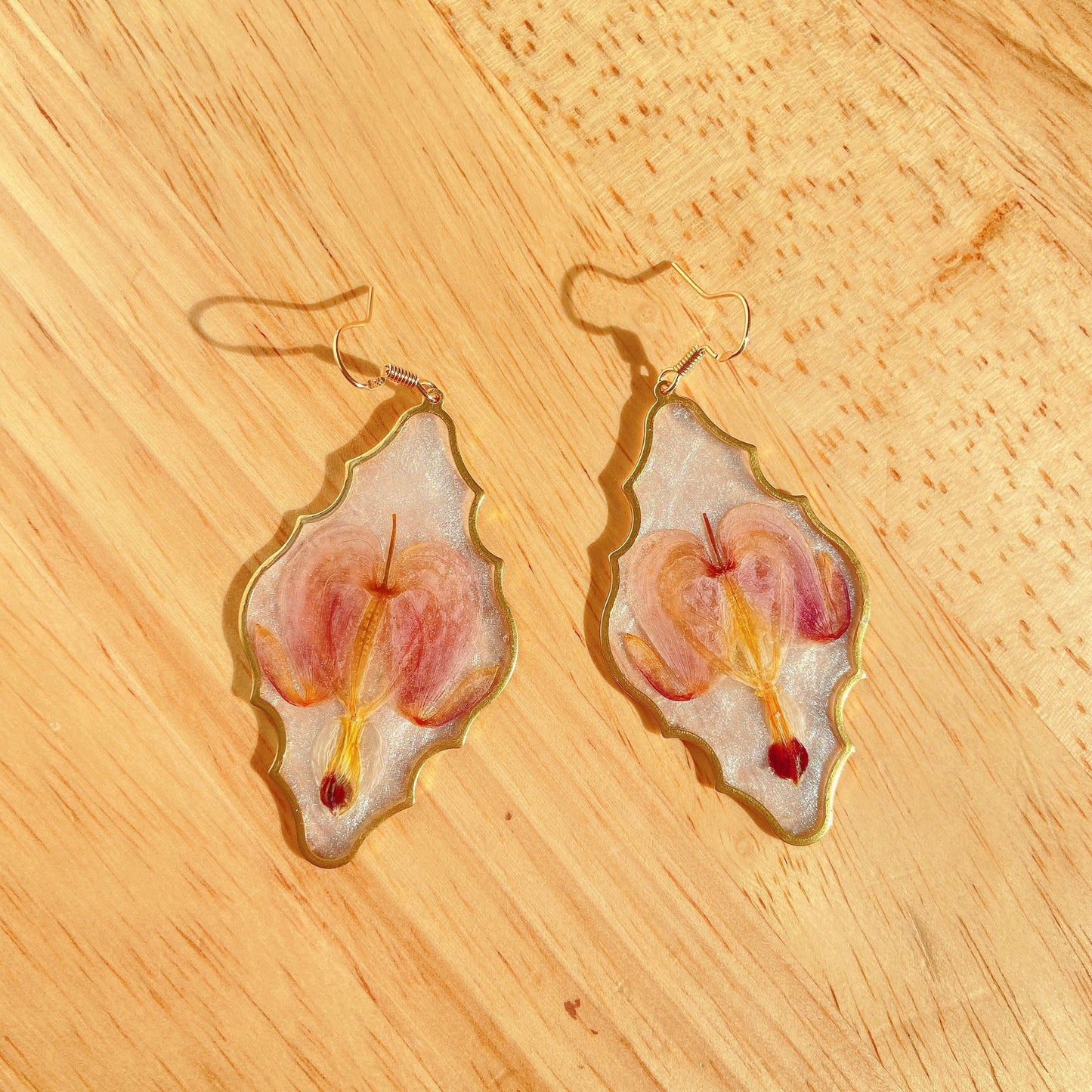 Dried bleeding heart earrings, Pressed flower earrings, Botanical earrings, Real flower earrings, Hypoallergenic earrings