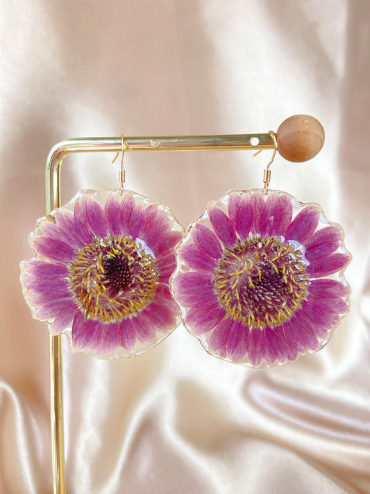 Dried gerbera daisy flower handmade resin earrings, Pressed flower earrings, Botanical earrings, Hypoallergenic earrings